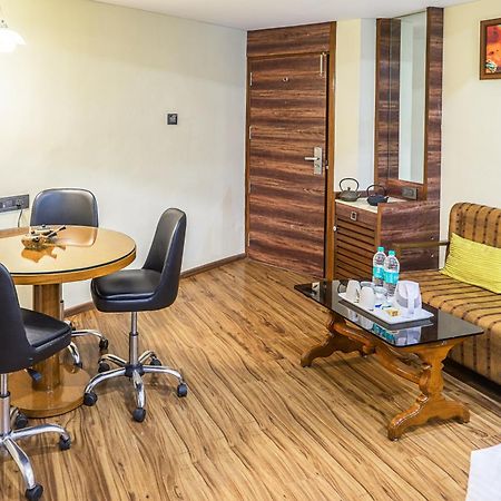 Super Inn Armoise Hotel Amhedabad Dış mekan fotoğraf