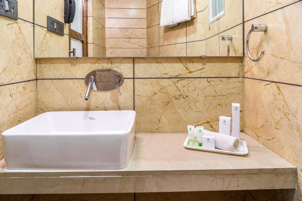 Super Inn Armoise Hotel Amhedabad Dış mekan fotoğraf