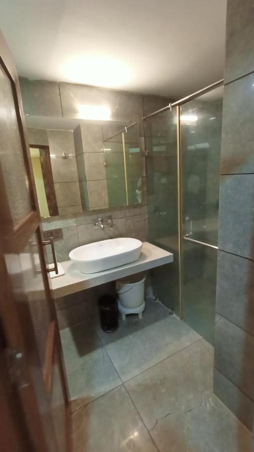 Super Inn Armoise Hotel Amhedabad Dış mekan fotoğraf