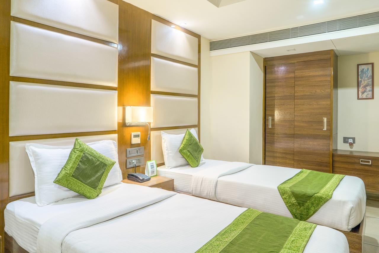 Super Inn Armoise Hotel Amhedabad Dış mekan fotoğraf