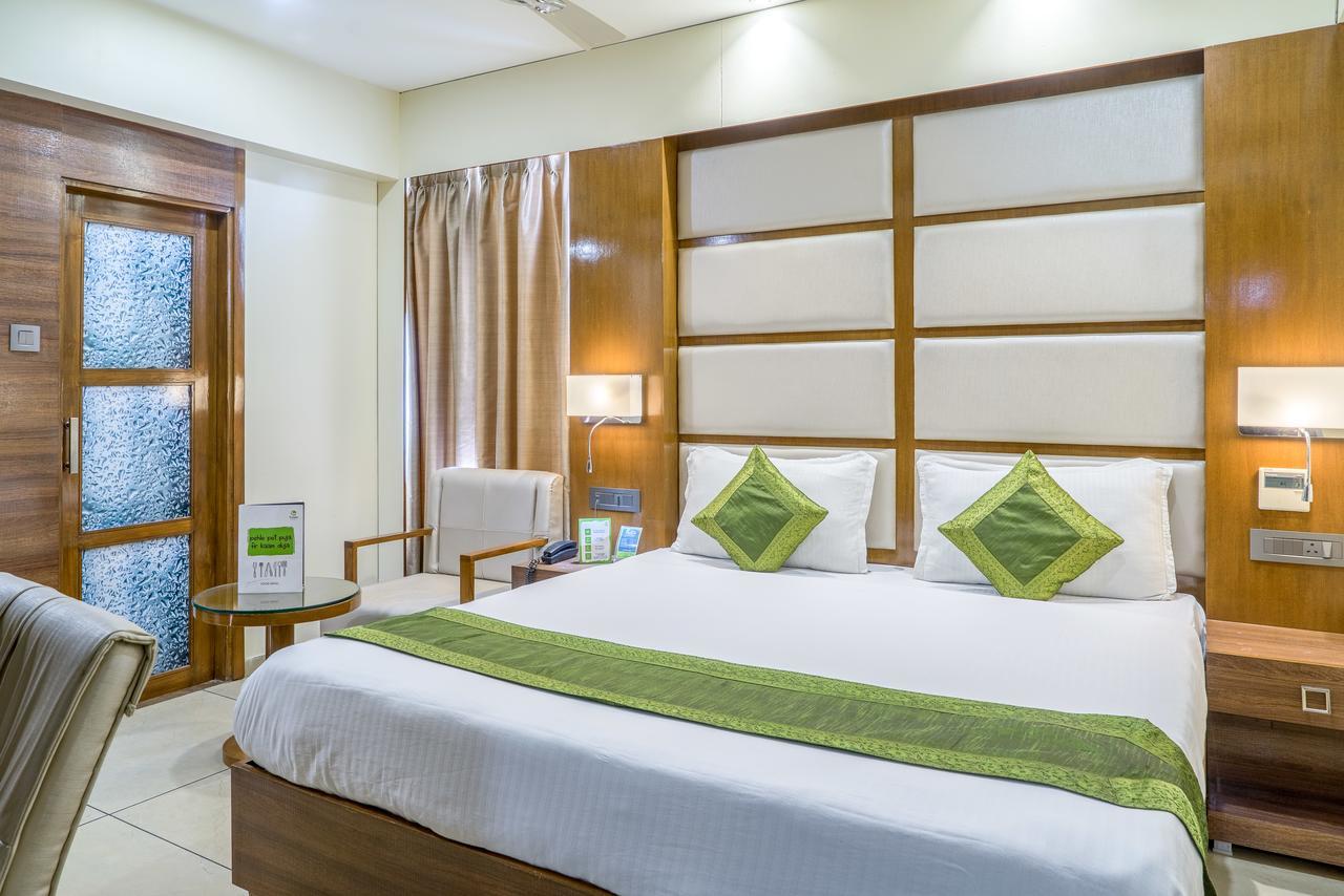 Super Inn Armoise Hotel Amhedabad Dış mekan fotoğraf