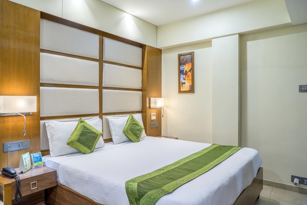 Super Inn Armoise Hotel Amhedabad Dış mekan fotoğraf