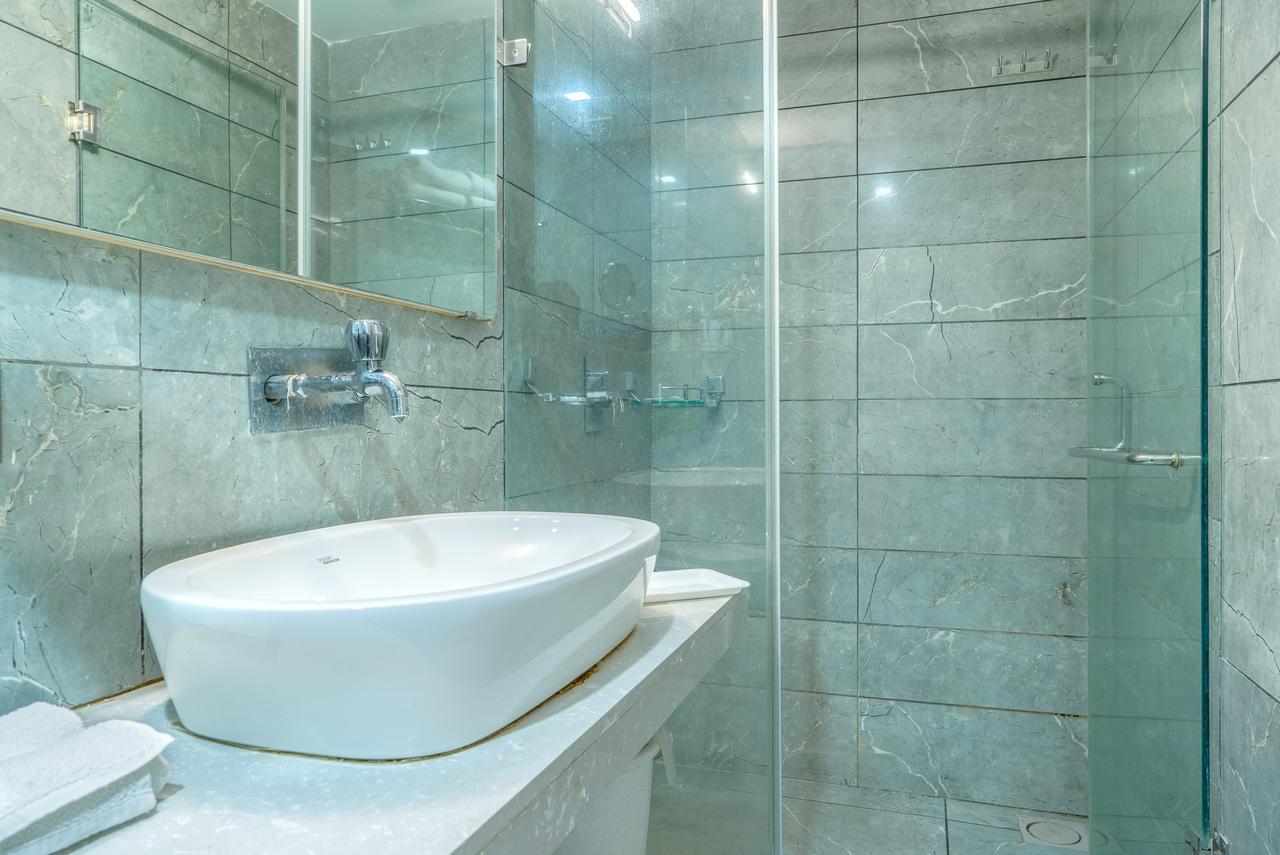 Super Inn Armoise Hotel Amhedabad Dış mekan fotoğraf
